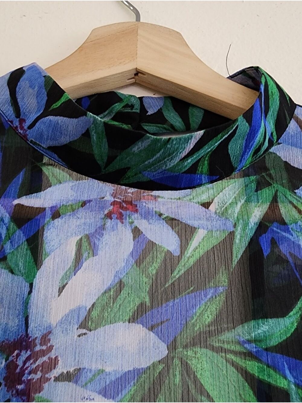 Forever 21 Sheer Floral Mock Neck Open Back Tie Waist Mini Dress - Picture 12 of 15